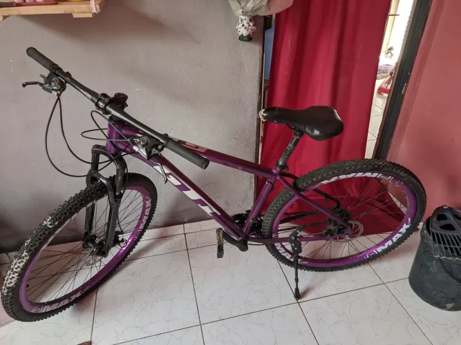 Bicicleta aro 22 GT max