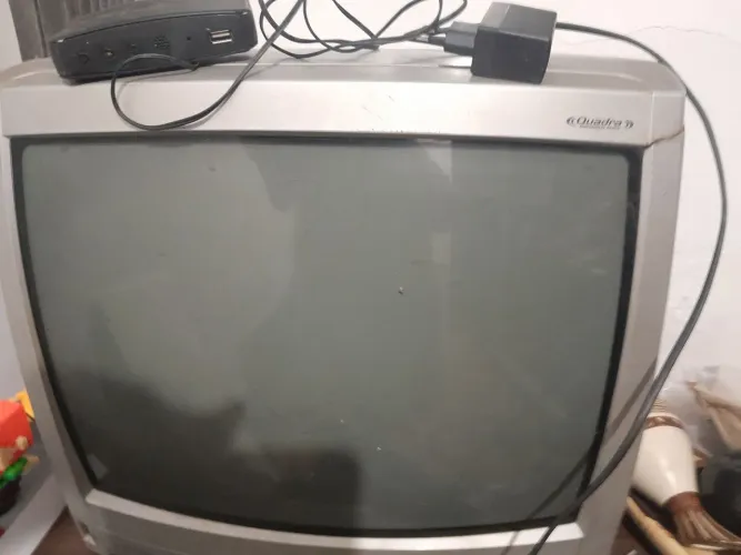 Vendo televisao