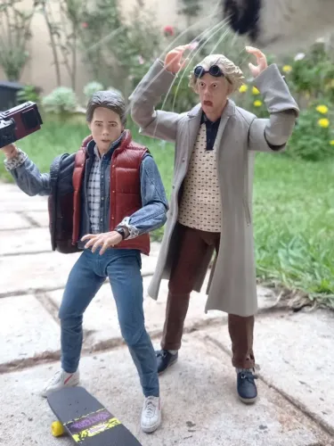 Marty Mcfly e Doc. Brown - De volta para o futuro Figures/Bonecos