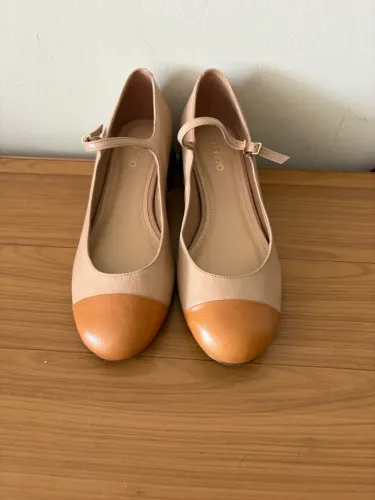 Sapato boneca Arezzo número 36
