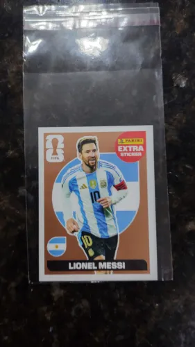Messi Legend bronze