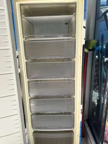 Freezer vertical 7 gavetas
