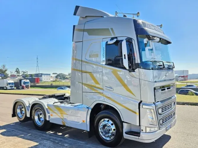 Volvo FH 460 6x2 Globetrotter Ano 2021 Euro 5 Teto Alto Automático Plano Ouro Manutenção