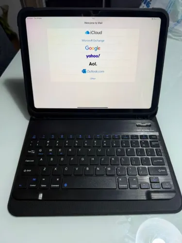 iPad 10 A2696