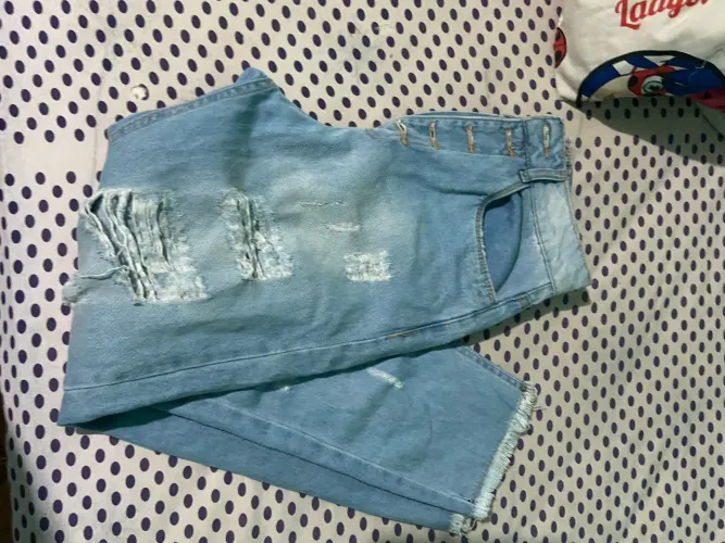 Vendo essa Calça Jeans, tamanho 38