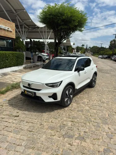 Volvo EX40 Plus P6 (elétrico) 2025