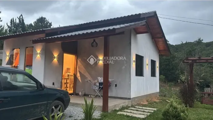 Sítio em Santo Amaro com nascente