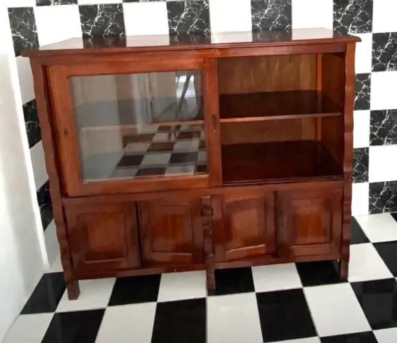 Balcão Buffet / cristaleira / estante provençal em madeira nobre