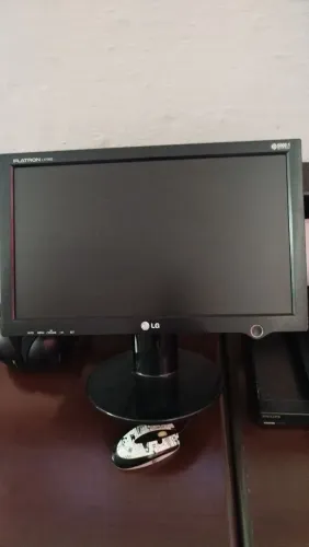 Monitor LG 17