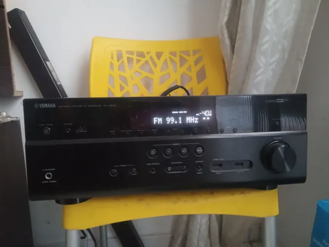 Receiver Yamaha RX V679
