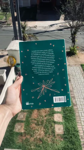 Livro ?A Coragem de Leo? (usado)