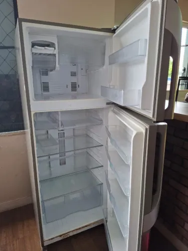 Geladeira Panasonic Frost Free - Inox