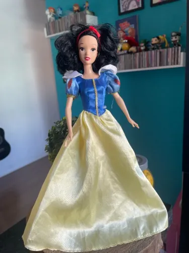 Boneca Branca De Neve Disney Store - Usada