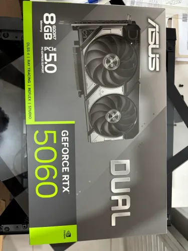 Placa de Vídeo Asus GeForce RTX Dual 5060, 8GB, GDDR7, 128-bit