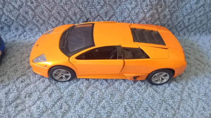 03 miniaturas na escala 1:24 