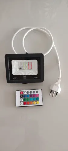 Refletor Led 30w IP67 Mutilcolorido