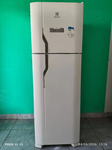 Geladeira conservada Frost Free