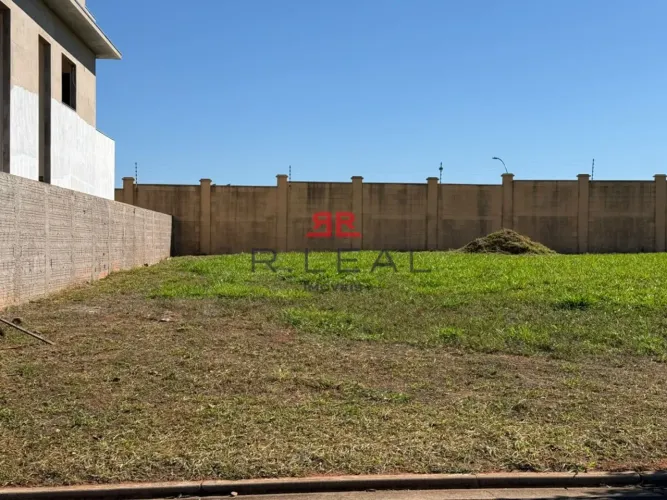 Terreno para venda com 322 m² Guestier Residencial Boutique, Piratininga - SP