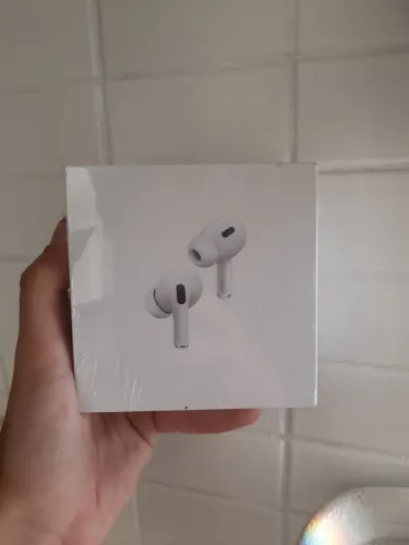 ? AirPods Pro com caixa e acessórios completos
