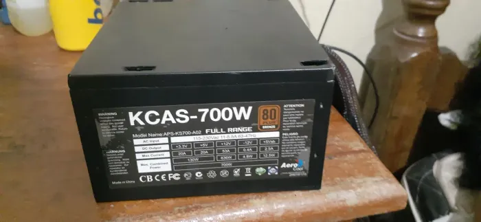 Fonte gamer 700w