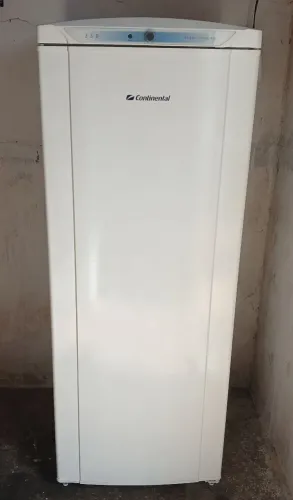 Vendo geladeira continental 330 litros