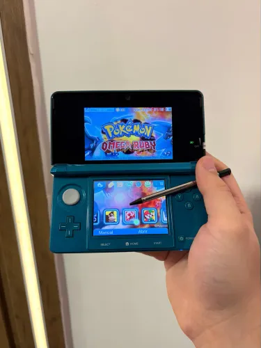 Nintendo 3ds + caixa e manuais com muitos jogos como Pokémon Mario Zelda 