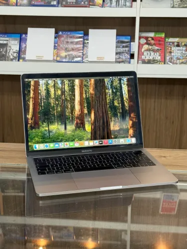 MacBook Pro 2019 i5 1.4ghz 8gb ram - SSD 120gb - 679 ciclo - Tela 13? 12x Sem Juros