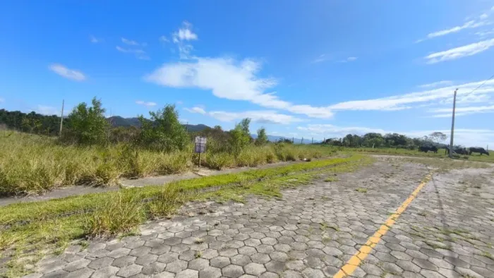 Terreno à Venda no Loteamento Bosque Imbituba