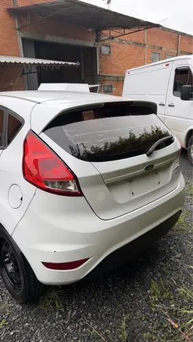 Ford Fiesta 1.5 16V Flex Mec. 5P 2015
