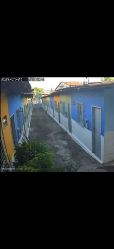 Alugo kitnet na rua do fio no cruzeiro do anil  próximo à igreja de São Sebastião,