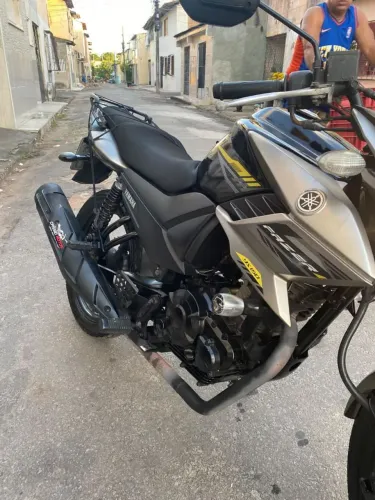 Vendo moto Yamaha fazer 150