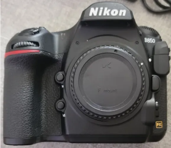 NIKON D850 *IMPECÁVEL* CORPO