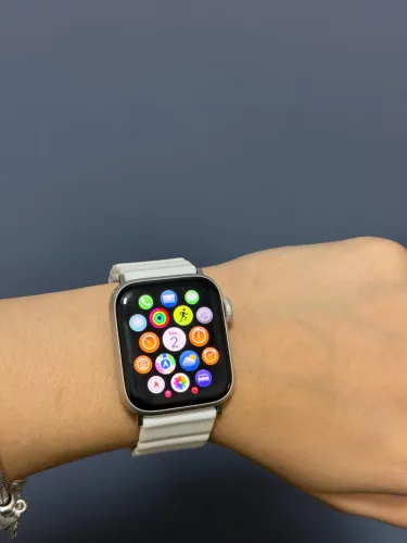 Apple Watch SE 2ª Geração 40mm GPS Starlight - 95% Bateria