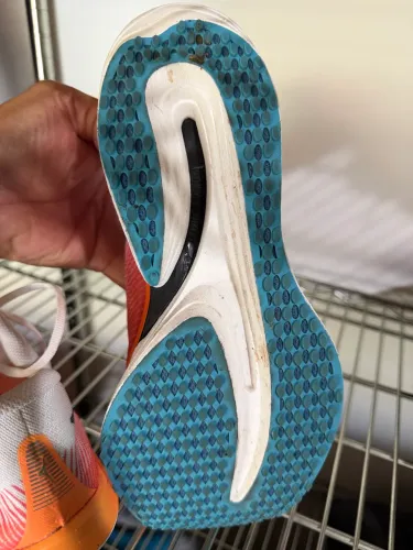 Tênis corrida MIZUNO WAVE REBELION PRO