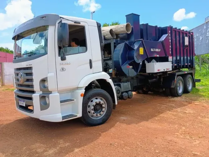 Caminhao Vacal Combinado Hidrojato Ano 2022/2023