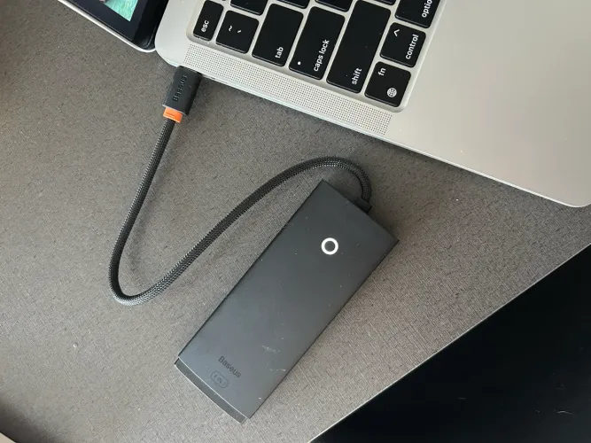 Hub baseus 4 USB + 1 tipo C