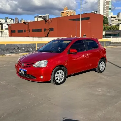 Toyota Etios X 1.3 Flex 16V 5P Mec. 2014