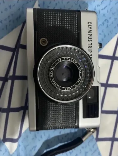 câmera analógica olympus trip 35 funcionando