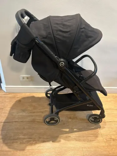 Carrinho de Bebê Cybex breeze que vira mala . Marca Alemana premium , excelente qualidade 