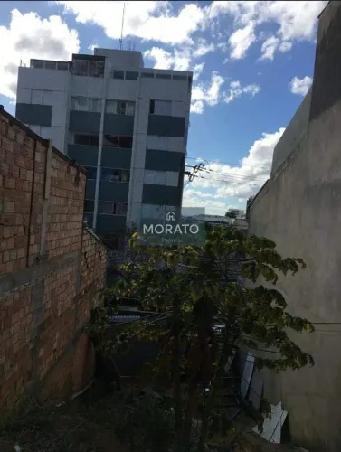 Lote 180 metros quadrados na região do Ouro Preto .