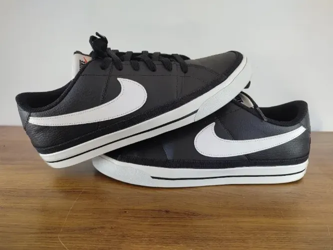 Nike Court Legacy
