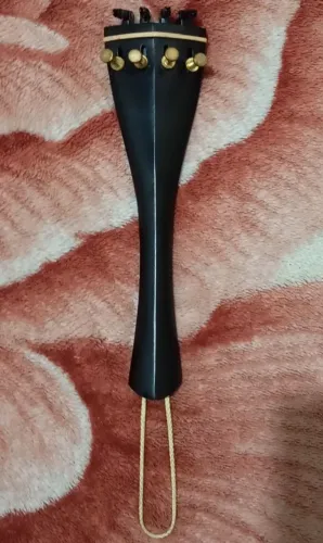 Estandarte de ébano para violoncelo 