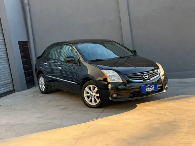 Nissan Sentra S 2.0 Flexstart 16V Aut. 2011