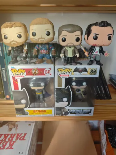 Funko pop Batman original.