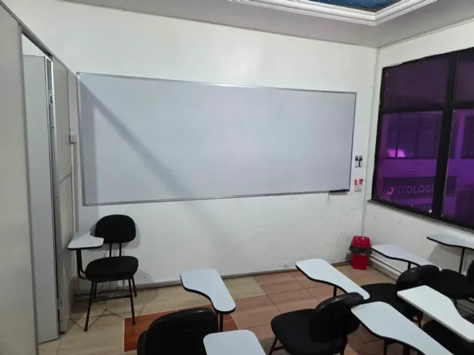Lousa quadro branco 3,00 m x 1,20 m com brindes