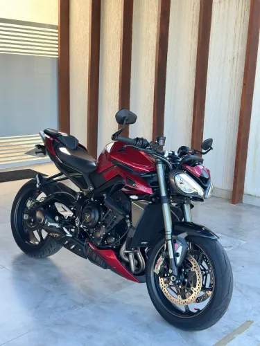 TRIUMPH STREET TRIPLE 765 RS 2024 - | MOTO PREMIUM