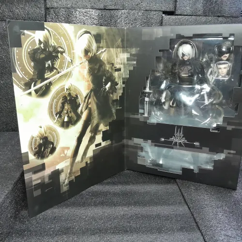 Play Arts Kai Nier Automata 2B Deluxe Edition LACRADA.