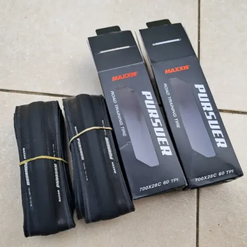 Pneu 700 x 28 Maxxis Pursuer ( Um Par )