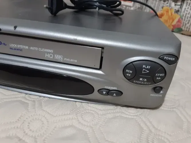 Vídeo Cassete Philco 4 cabeças auto limpante