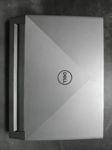 Notebook Gamer Dell G15 - i5 12500H - RTX 3050 - 16GB RAM - 512GB SSD